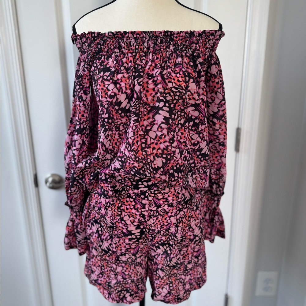 Emanuel Ungaro Women's Short Set in Pink and Black